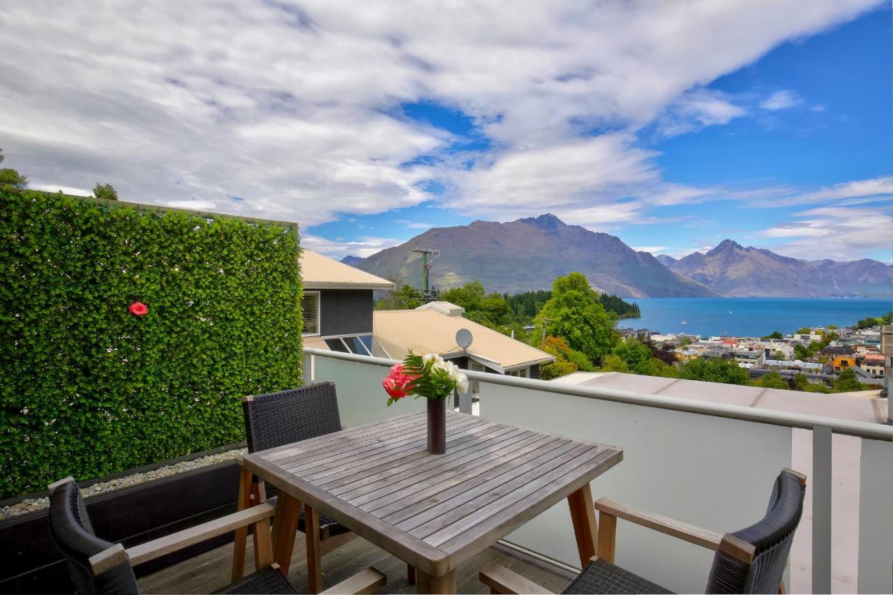 Queenstown House Bed & Breakfast And Apartments Esterno foto